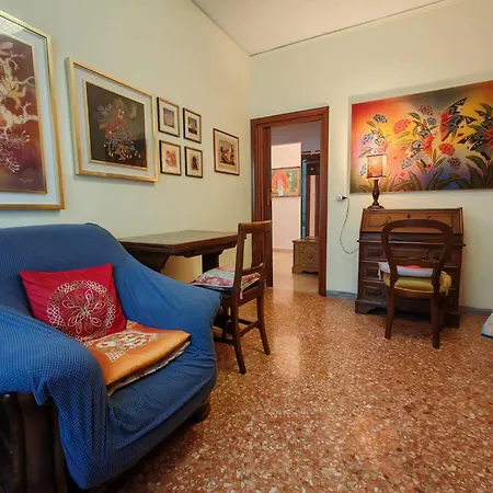 Laurita 15min To Venice- Free Parking شقة